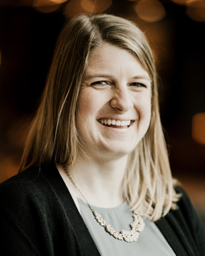 Catherine-Ross headshot